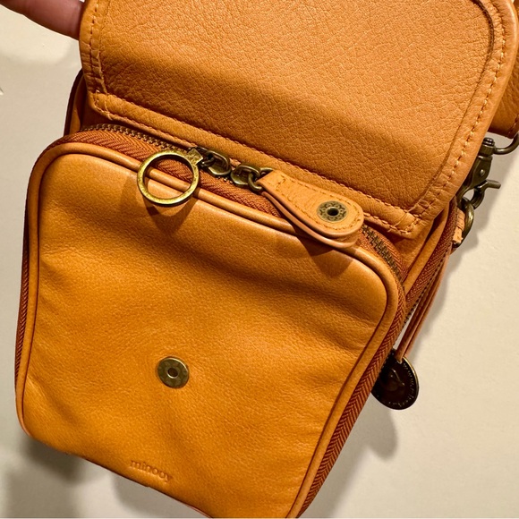 Minooy leather travel crossbody with security zippers - Picture 7 of 11